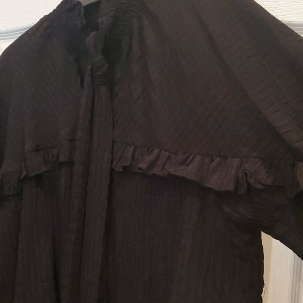 A & O blouse - Picture 3 of 4